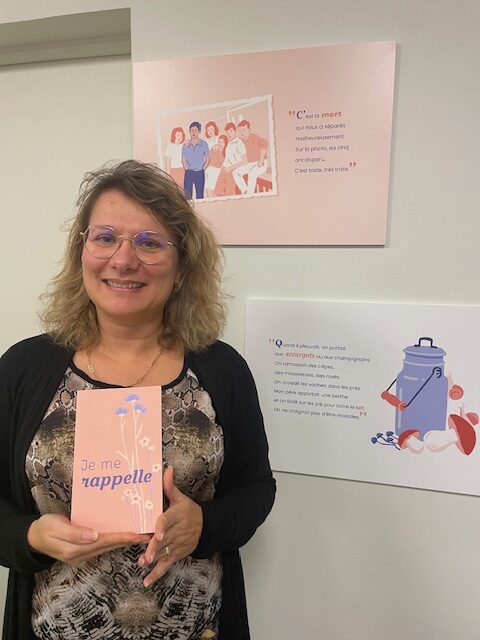 Isabelle Devise à l'exposition de l'atelier Parlons de vous