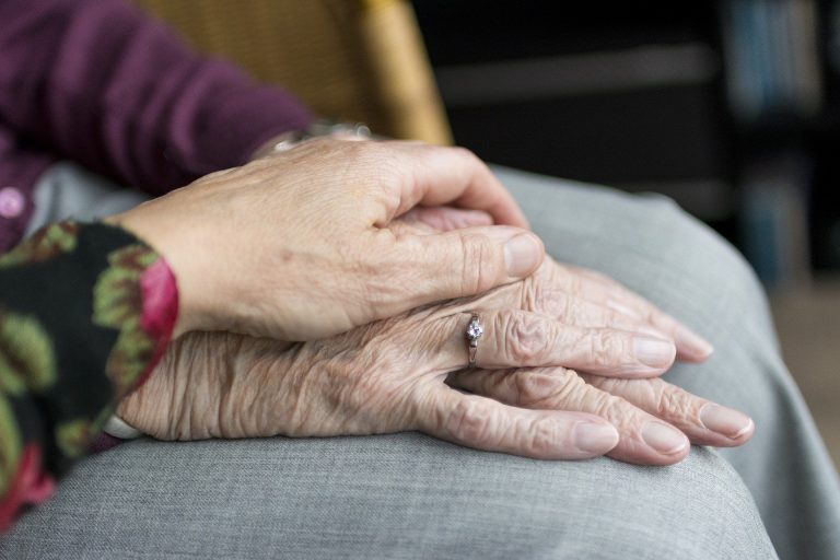 soutien au narrateur lorsque des émotions surviennent pendant les entretiens biographiques